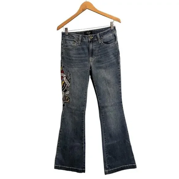 Ed Hardy Women's Embroidered New York City Eagle Slim Flare Jeans Size 28 G - Picture 2 of 7
